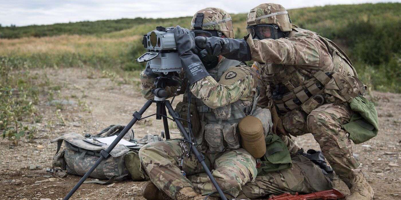 Soldiers Using Long Range Thermal Handheld camera