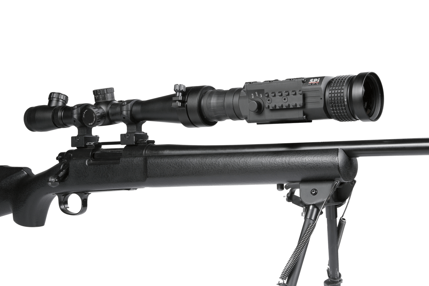 This clip-on scope operates with a FLIR Tau 2 17µm uncooled microbolometer, offering a resolution of 336 x 256. 